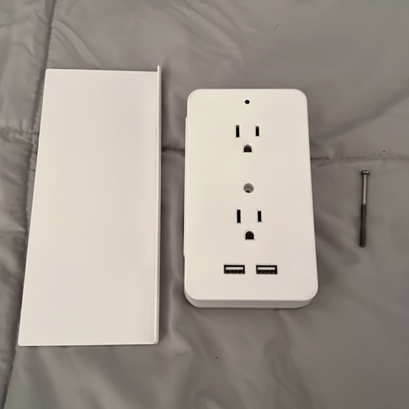 Socket Shelf 8-Port Surge Protector - Picture 9 of 12